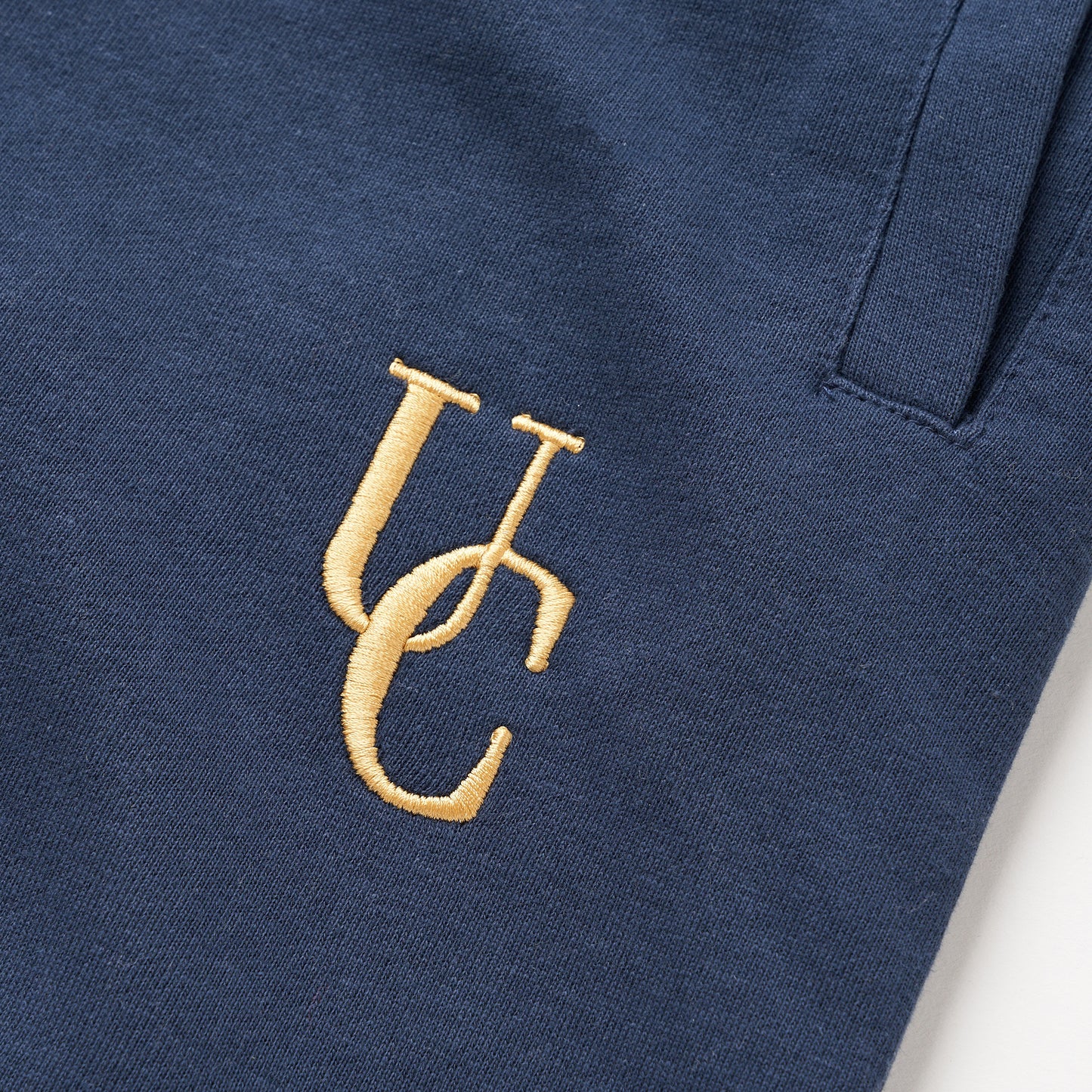 Signature Logo Short